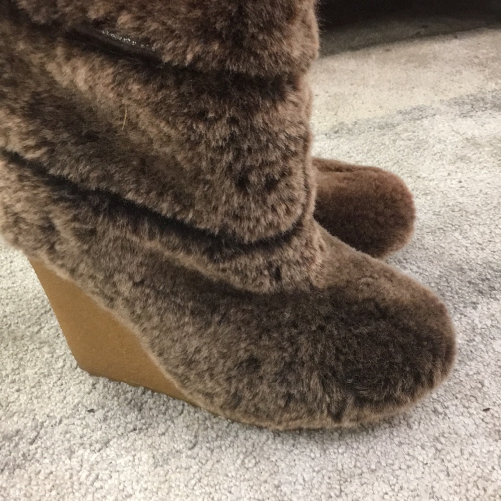 5 Shearling Fur Boots by Tory Burch Wedges Kiki - Picture 4 of 8
